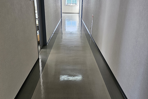 長尺シートの張替の時期とは？かかる費用も併せて解説