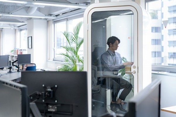 個室ブース導入で失敗しないコツ。目的に合わせたタイプ選択と設置場所の決め方